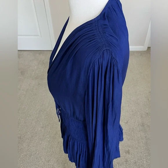 NWOT White House Black Market Long Sleeve Deep Purple Ruched V Neck Top Size S - Picture 5 of 11